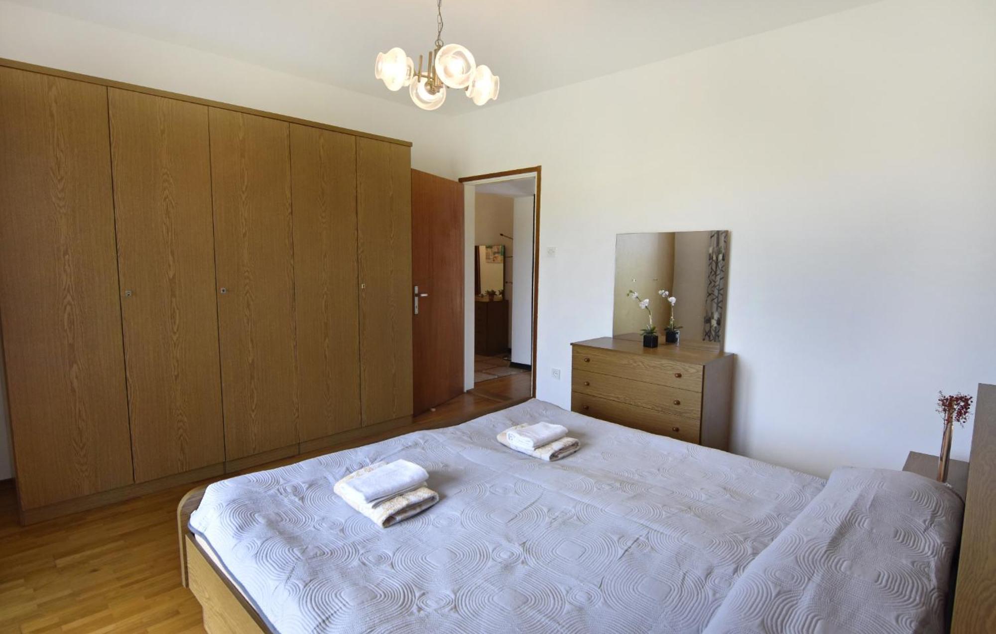 Apartman With A Parking Space - 22473 Umag